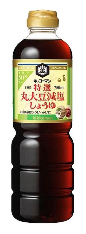 Японский соевый соус Kikkoman из отборных цельных соевых бобов и низким содержанием соли, премиальный, 750мл., Япония.